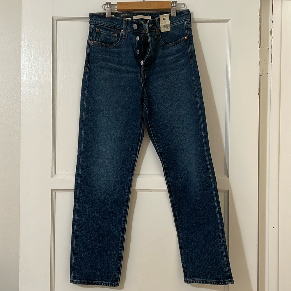 Levi’s premium wedgy, straight jeans